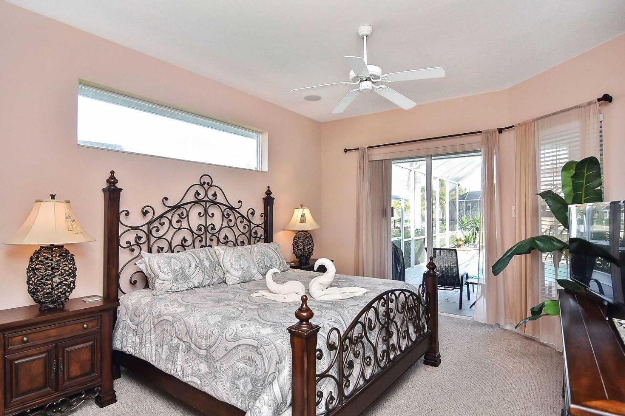 Calm Cape Coral Family Home With Private Heated Pool! Exterior photo